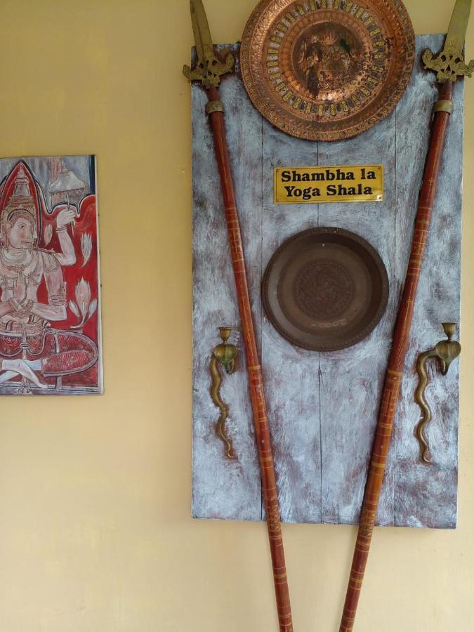 Traditional Kandyan House Exterior photo